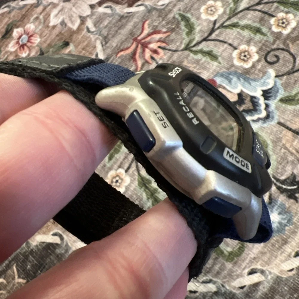 Timex Ironman Shock Indiglo WR200m Adjustable Nylon Hook & Loop Watch Band Works